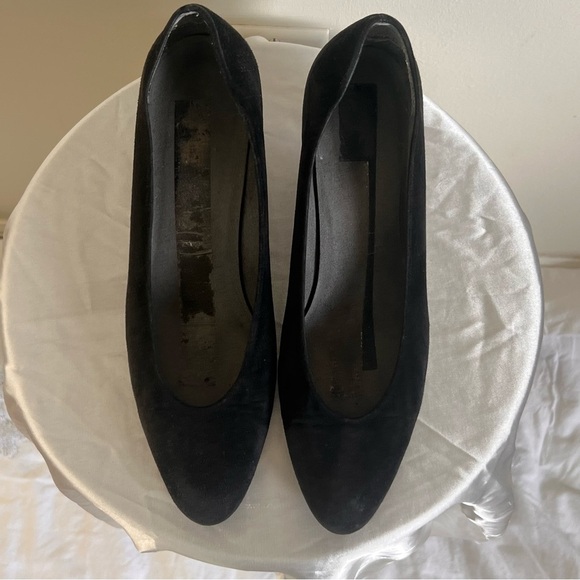 Stuart Weitzman Black Suede Heels - Picture 2 of 7